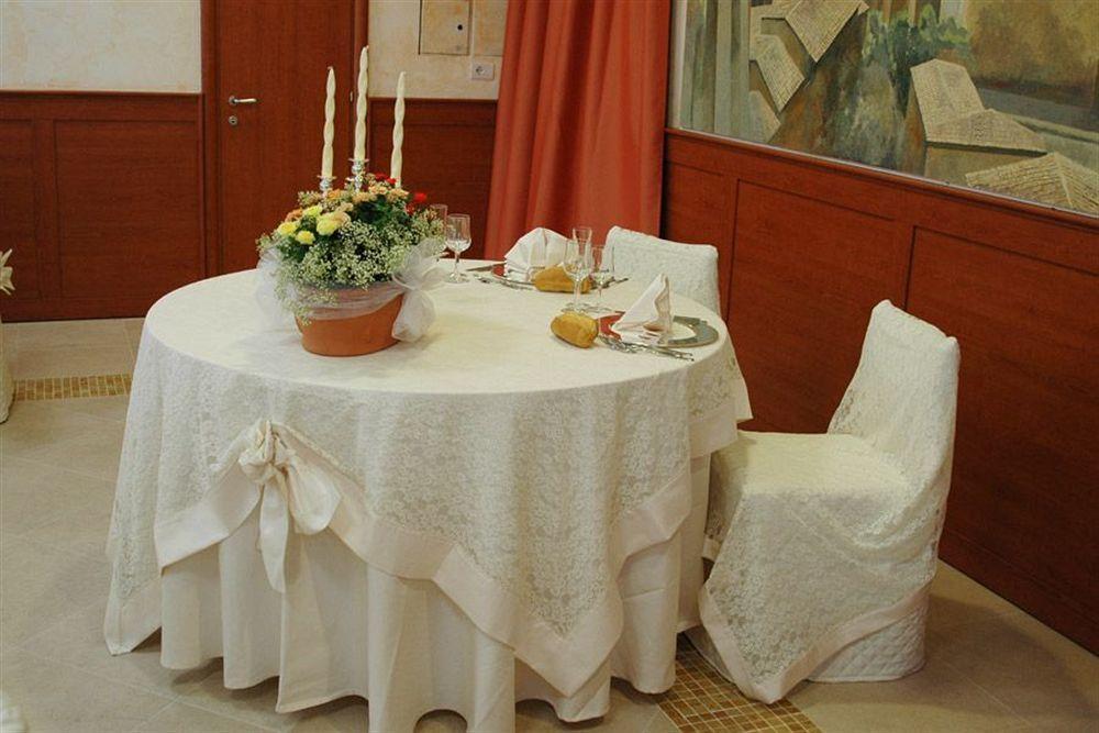 كاميرينو Hotel I Duchi المظهر الخارجي الصورة