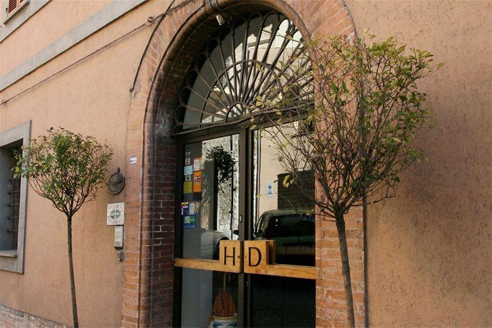 كاميرينو Hotel I Duchi المظهر الخارجي الصورة